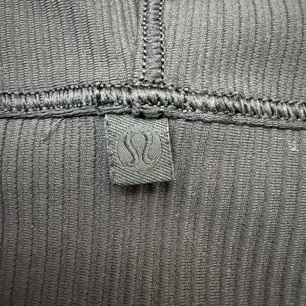 Lululemon Ribbed Longline Bra Tank Black 6 Small Wireless V Neck Crop Top